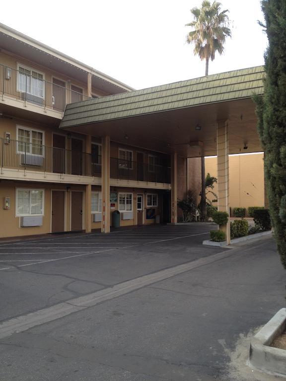 Welcome Inn Fresno Exterior photo