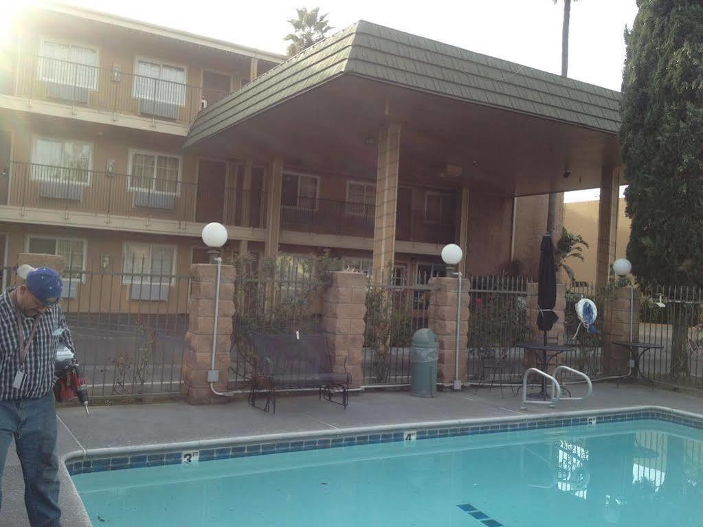Welcome Inn Fresno Exterior photo
